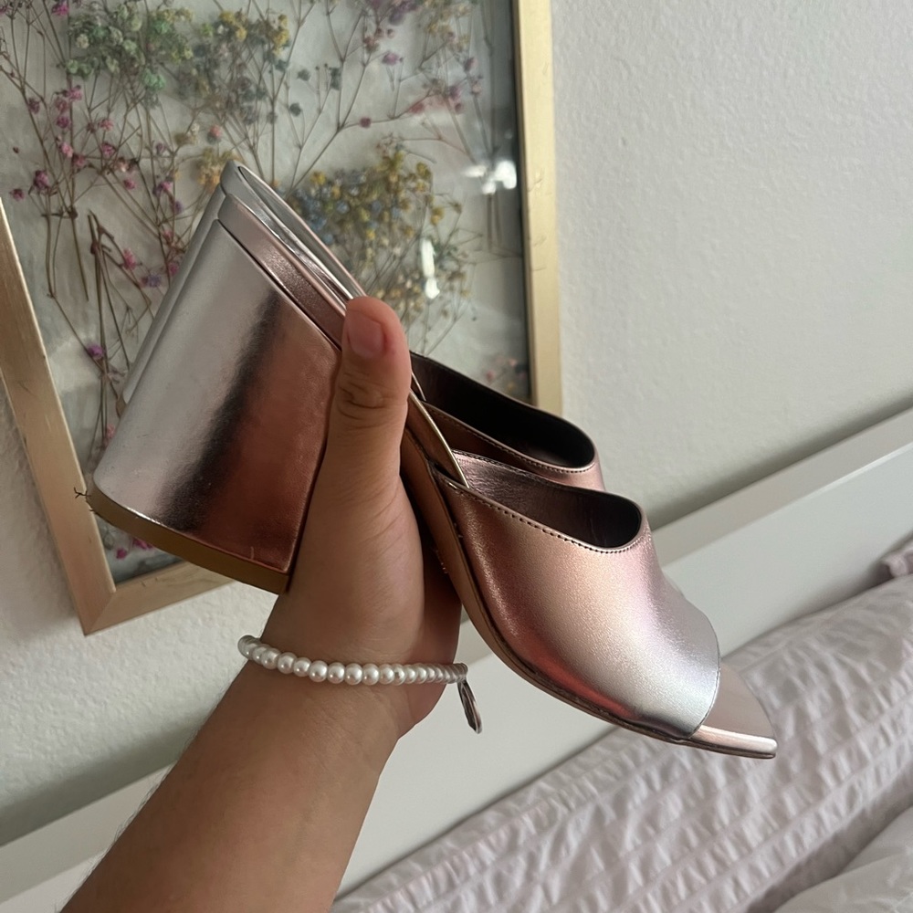 Stuart Weitzman Block Heels Size 8.5 Rose Gold - image 3